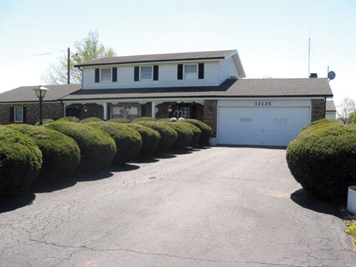 Property photo 3 - 4 Bedroom, 2 Story Home & 2 Bedroom Bungalow